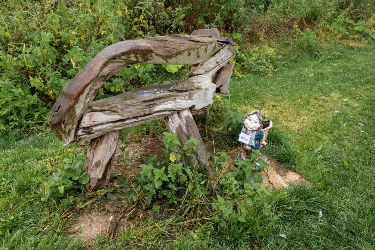 Rum Bridge "Owl Watch" Wooden Tipi Hotel Sudbury  Bagian luar foto