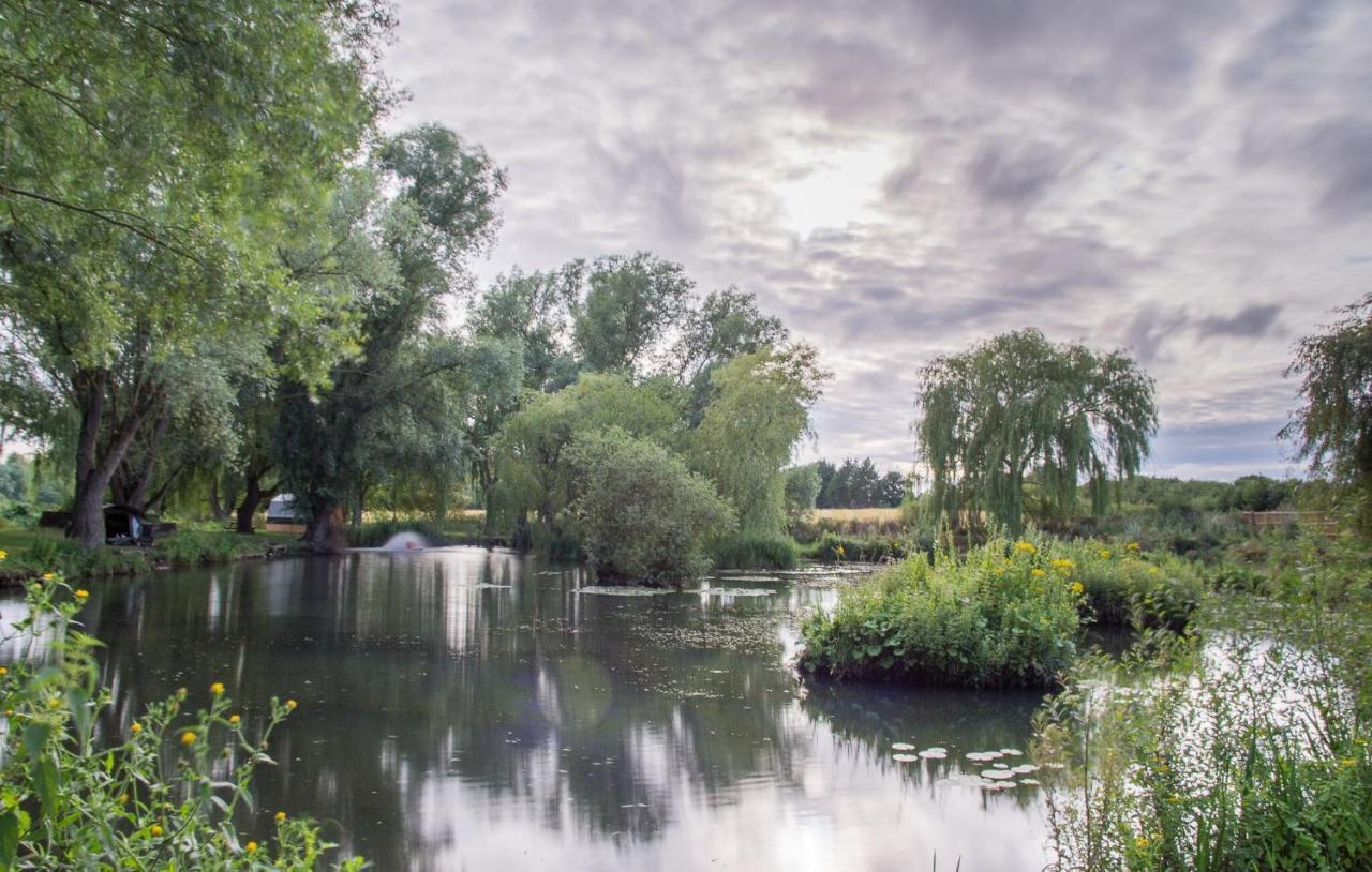 Rum Bridge "Owl Watch" Wooden Tipi Hotel Sudbury  Bagian luar foto